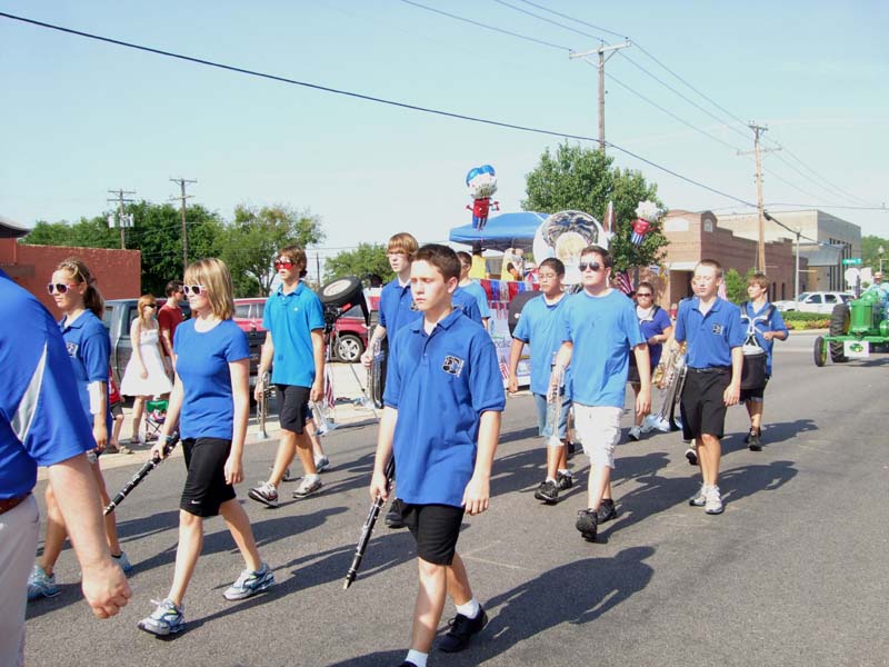 photo of marching band